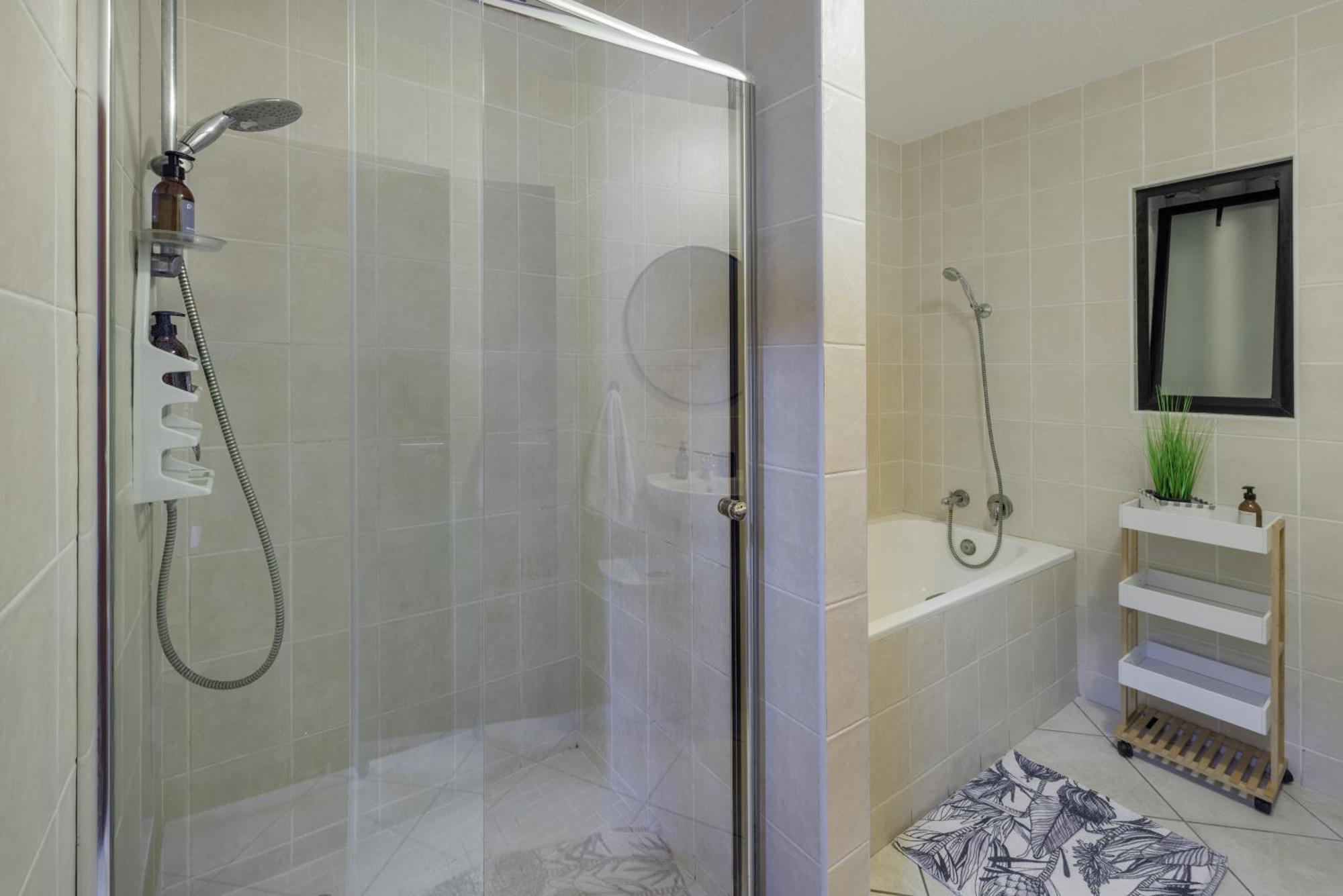 Moringa Gardens 2D Apartment Swakopmund Bagian luar foto