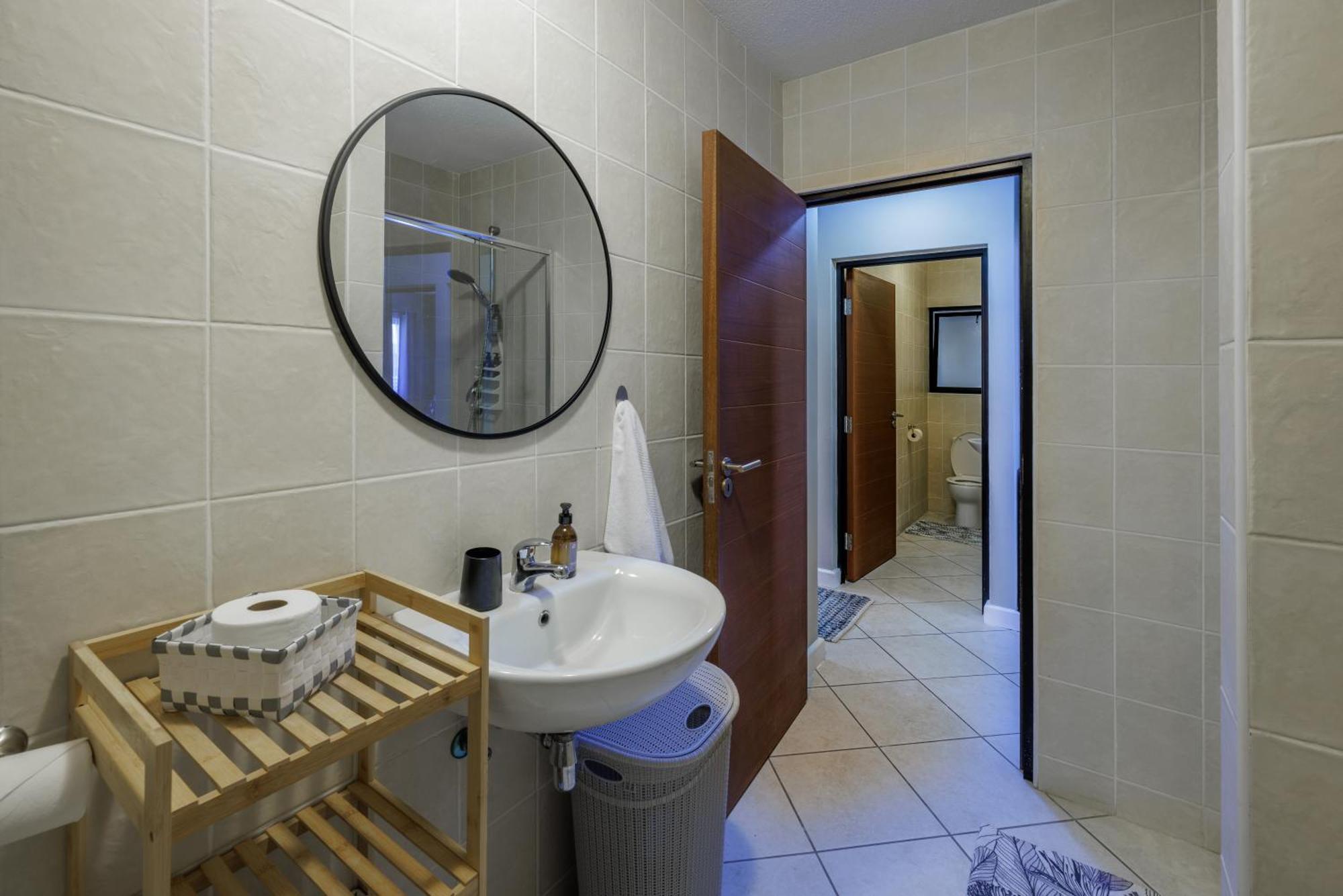 Moringa Gardens 2D Apartment Swakopmund Bagian luar foto
