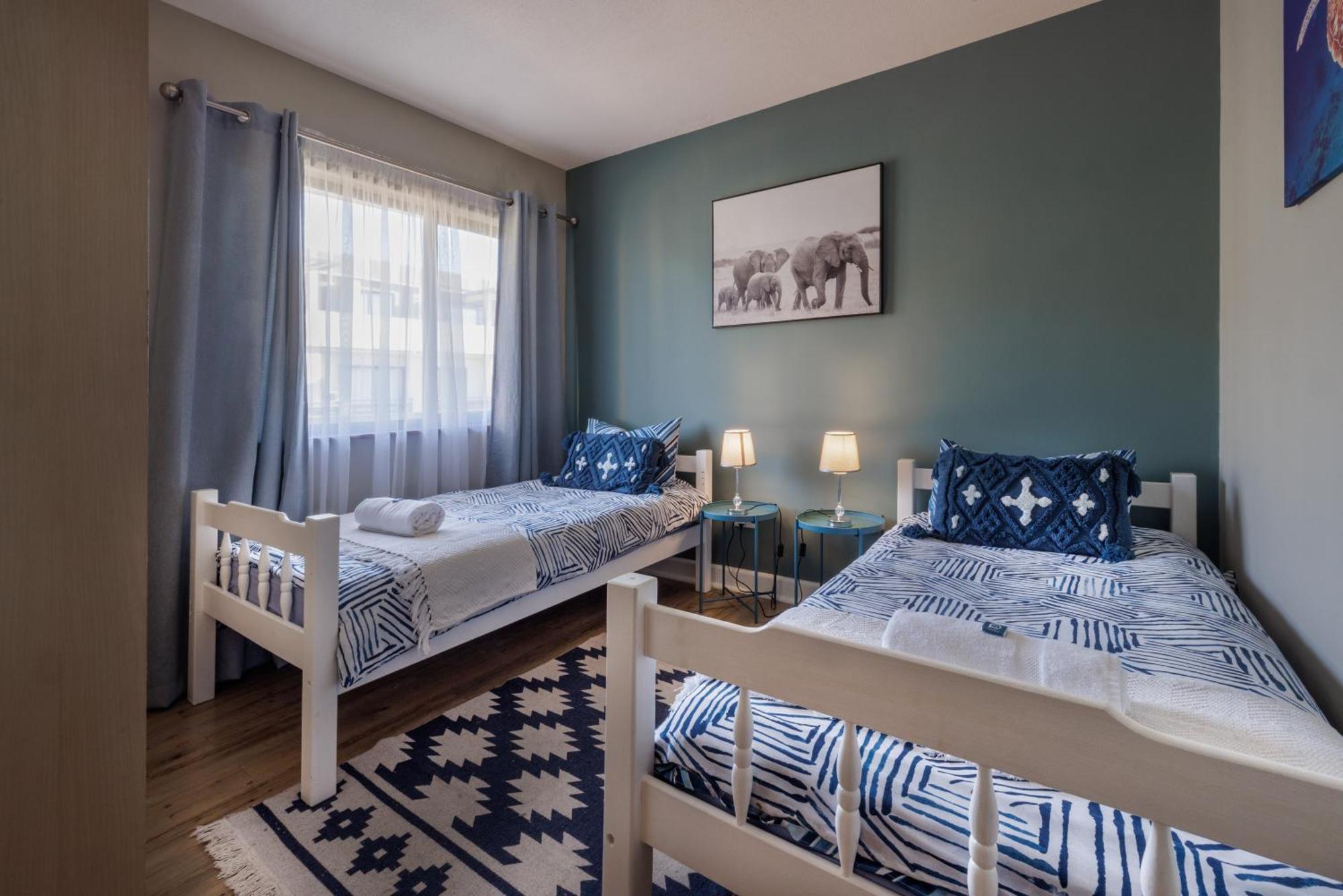 Moringa Gardens 2D Apartment Swakopmund Bagian luar foto